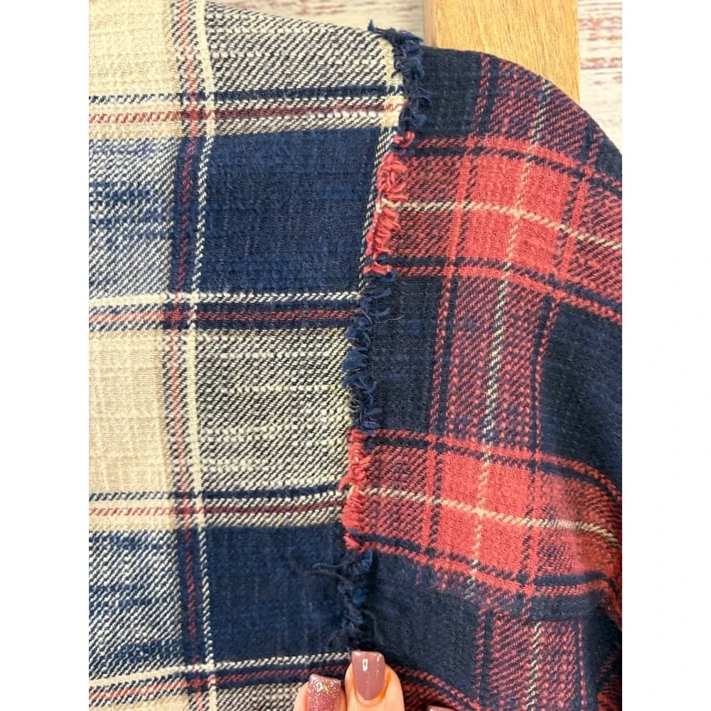 A.Peach Womens Colorblock Plaid Flannel Distressed Frayed Hem Shirt Large - Picture 8 of 8